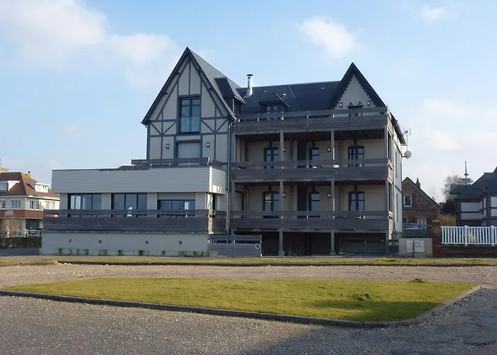 Le Normandy Apartment